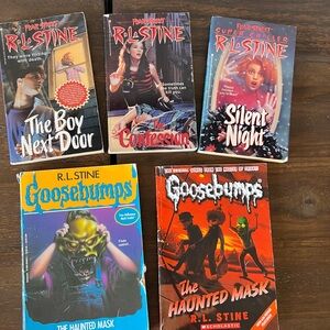 R.L. Stine Book Lot Of 5 Fear Street & Goosebumps Haunted Mask